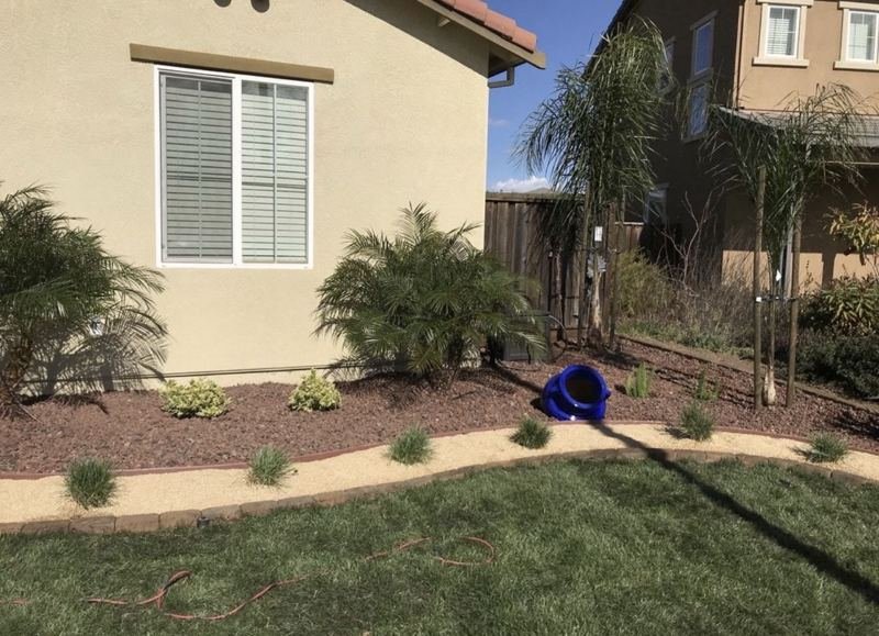 Front yard rock design